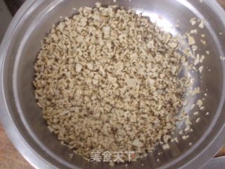 生煎包的做法步骤：1