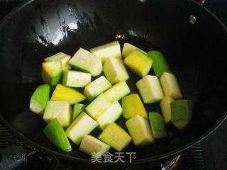 茄子豆腐咸鱼煲的做法步骤：3