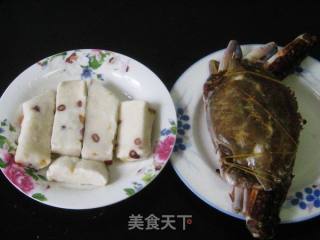 梭子蟹炒赤豆糕的做法步骤：1