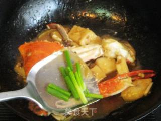 梭子蟹炒赤豆糕的做法步骤：11