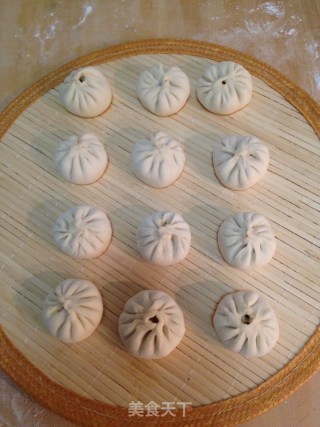 味噌海米芹菜包的做法步骤：10