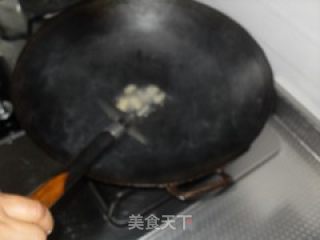 红烧带鱼的做法步骤：1