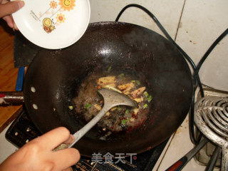 酱焖大虾的做法步骤：2