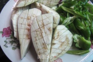 香煎茄子的做法步骤：1
