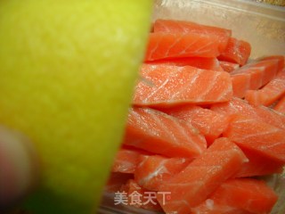 香煎三文鱼条的做法步骤：3