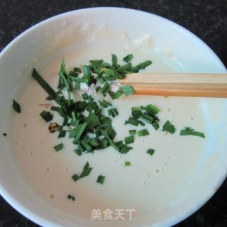 韭菜煎饼的做法步骤：3