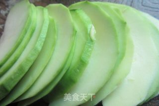 煎南瓜片的做法步骤：1