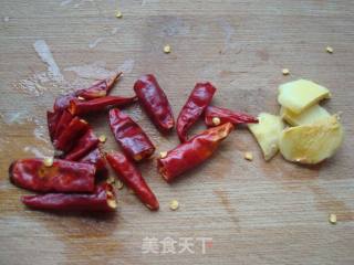 红烧鸡爪的做法步骤：3