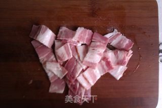 培根炒包菜的做法步骤：1