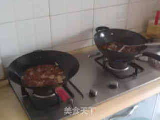 油焖大虾的做法步骤：1
