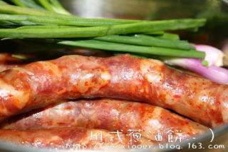 川式葱油饼的做法步骤：1