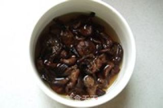 毛豆素鸡的做法步骤：2