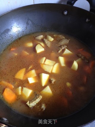 咖喱土豆炖牛肉的做法步骤：5