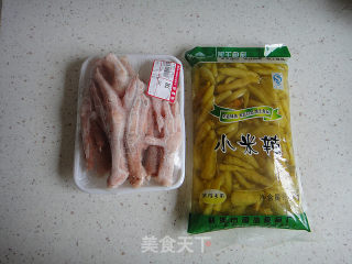 泡椒凤爪的做法步骤：1
