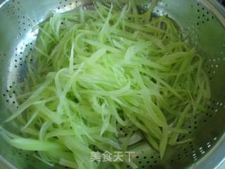 凉拌莴笋的做法步骤：4
