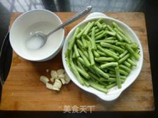 水煮豇豆的做法步骤：2