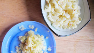 经典川菜超下饭——{虎皮小青椒}的做法步骤：2