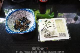 红烧豆腐的做法步骤：1