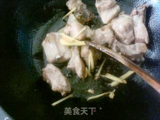 土豆炖小排的做法步骤：7