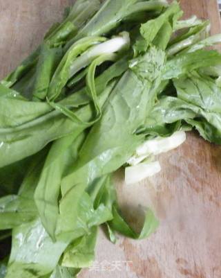 豆豉鲮鱼油麦菜的做法步骤：1