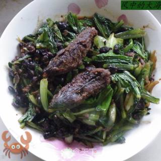 豆豉鲮鱼油麦菜的做法步骤：10