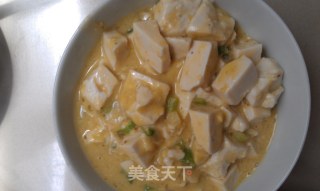 蟹黄豆腐的做法步骤：1