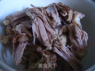 老干妈拆骨肉的做法步骤：2