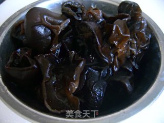 老干妈拆骨肉的做法步骤：3