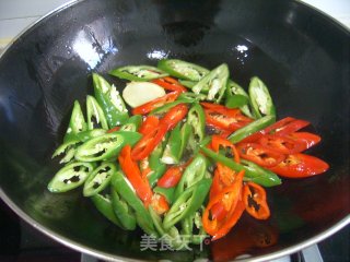 老干妈拆骨肉的做法步骤：4