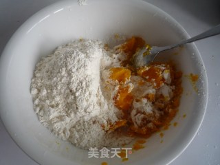 南瓜豆沙包的做法步骤：1