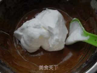 可可戚风的做法步骤：8
