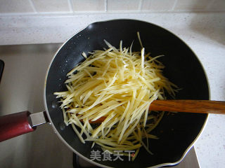 酸辣土豆丝的做法步骤：5