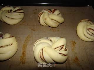 豆沙面包卷的做法步骤：7