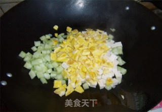 【适合宝宝的菜】——炒三丁的做法步骤：7