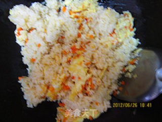 素炒黄金饭的做法步骤：6