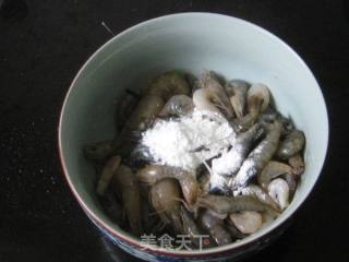 山寨版避风塘虾的做法步骤：5