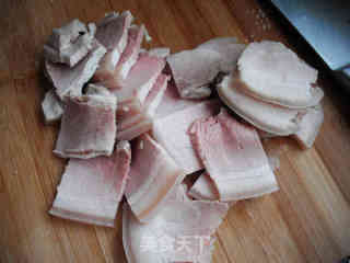 花菜回锅肉的做法步骤：2