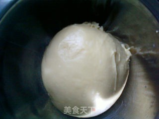 豆沙花型面包的做法步骤：3