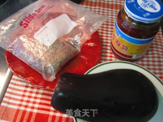 酱爆茄子的做法步骤：1
