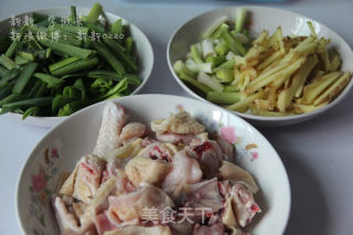 非常简单的炒姜肉的做法步骤：1