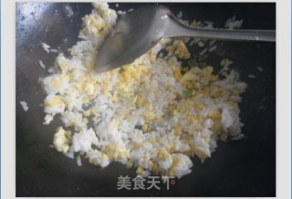 爱心蛋包饭——泡菜炒饭的做法步骤：4