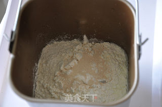 撕着吃的面包---蓝莓面包排的做法步骤：1