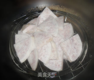 芋蓉香酥鸭的做法步骤：1