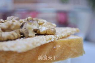 芝麻酥核桃三明治的做法步骤：1