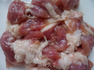 土豆木耳炒肉丝的做法步骤：3