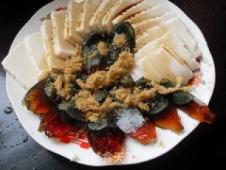 皮蛋豆腐的做法步骤：6