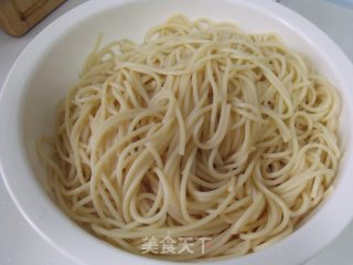番茄培根意大利面的做法步骤：2