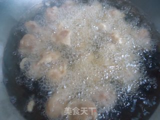 糖醋排骨的做法步骤：4