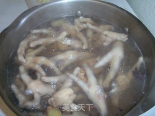 泡椒凤爪的做法步骤：4