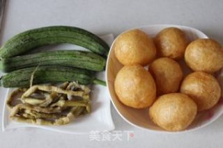 丝瓜面筋的做法步骤：1